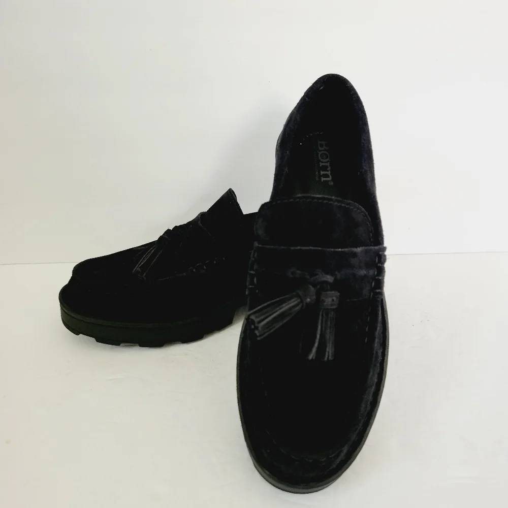 NEW Born Capri Black Suede Tassel Loafer Burnished Suede Size 7.5
